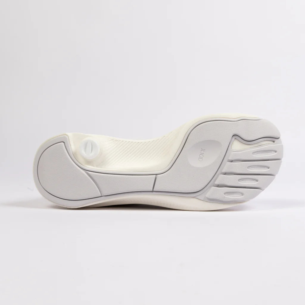 X10D The Linewalker - Arctic White
